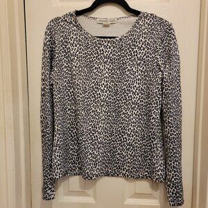 Samantha Taylor Long Sleeve Rounded Neck Black, Gray, white Animal Print Top